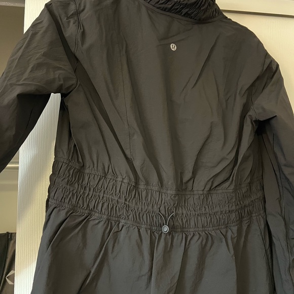 Lululemon jacket - Picture 3 of 3